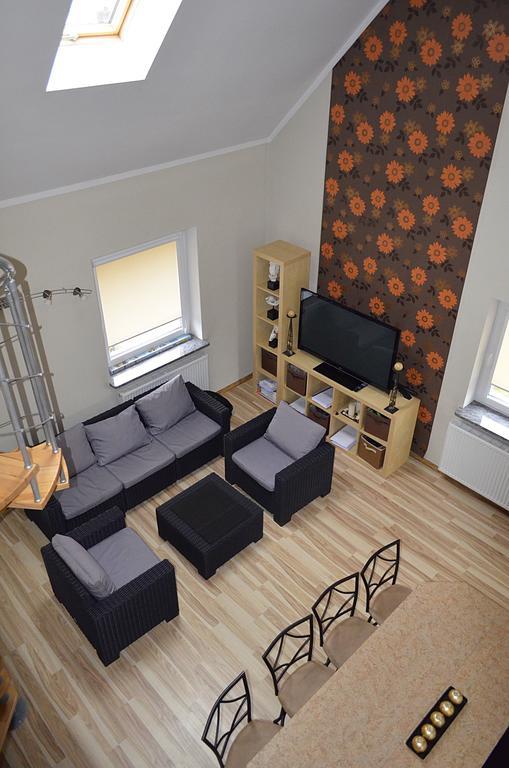 Apartament Dzierzoniowアパートメント 部屋 写真
