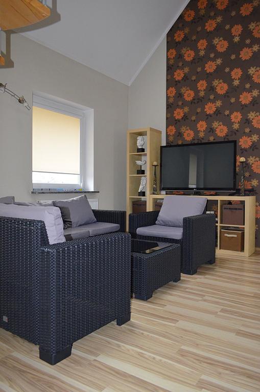 Apartament Dzierzoniowアパートメント 部屋 写真