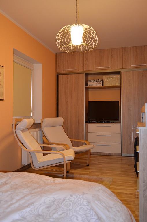 Apartament Dzierzoniowアパートメント 部屋 写真